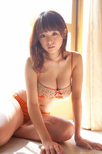 欧美熟videos肥婆(eighteen-year-olds are not mature enough to vote)